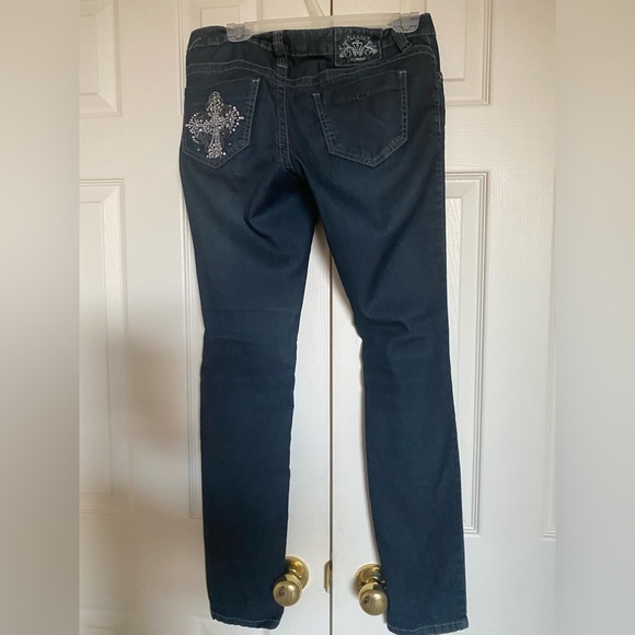 Guess dark wash jeans - Picture 2 of 7